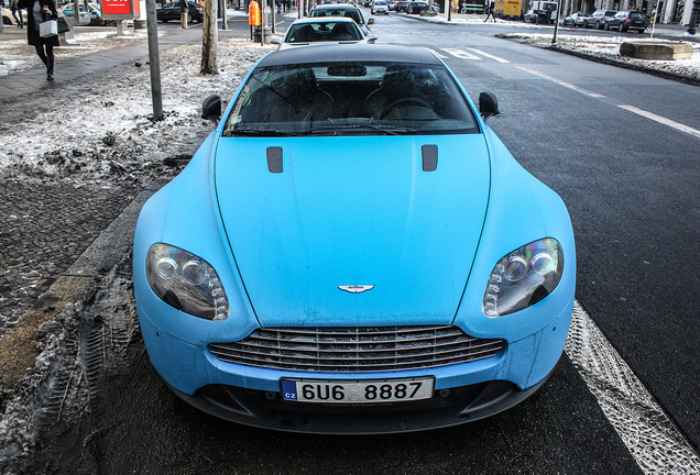 Aston Martin V8 Vantage S