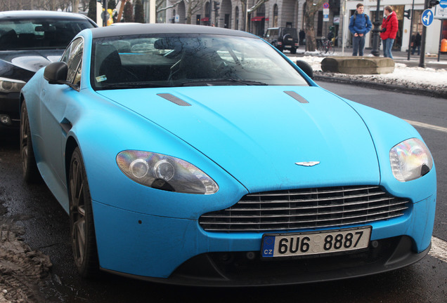 Aston Martin V8 Vantage S