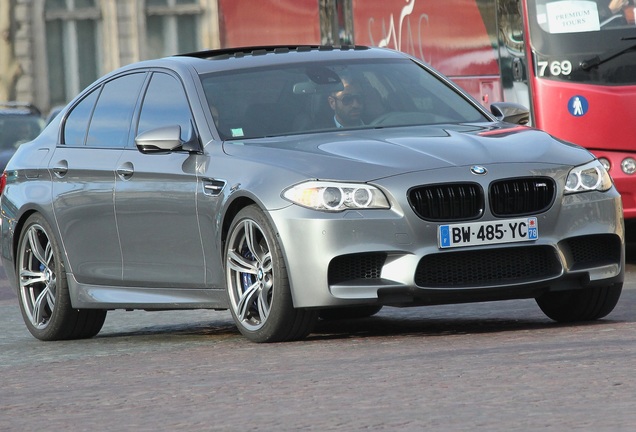 BMW M5 F10 2011