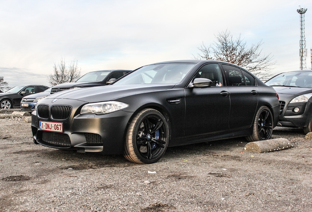 BMW M5 F10 2011