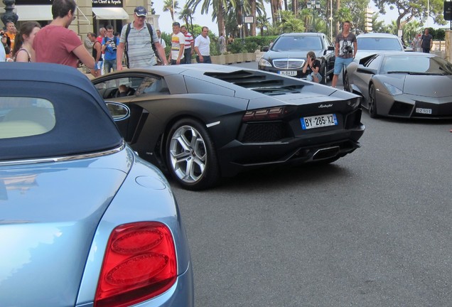 Lamborghini Aventador LP700-4