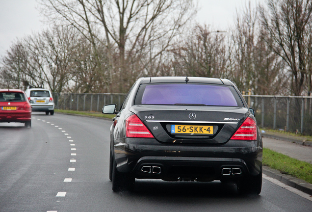 Mercedes-Benz S 63 AMG W221 2011