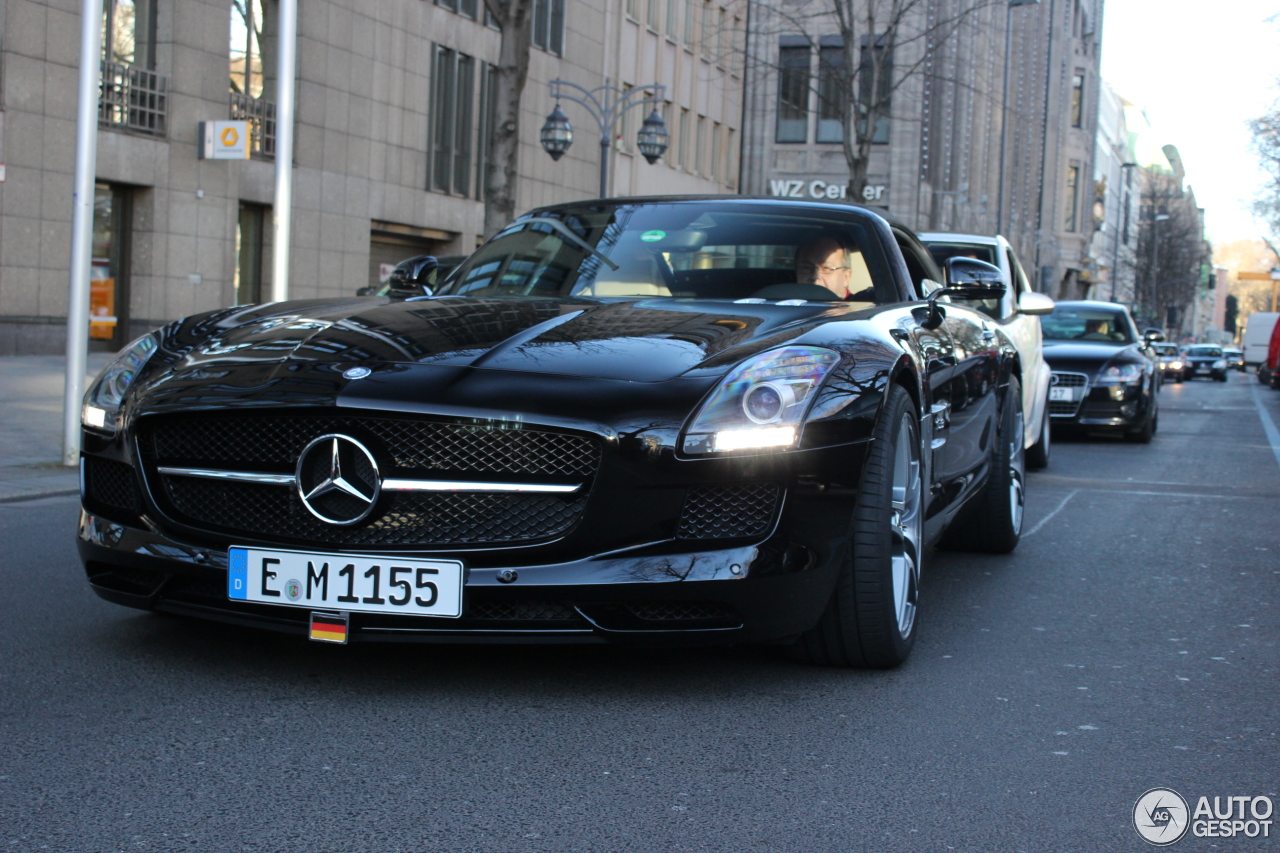 Mercedes-Benz SLS AMG Roadster