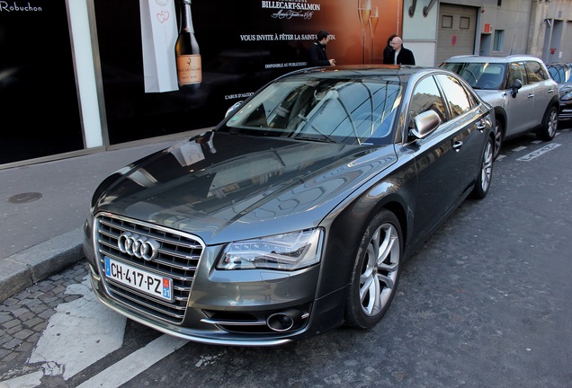 Audi S8 D4