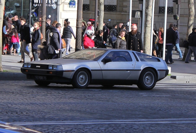 DeLorean DMC-12