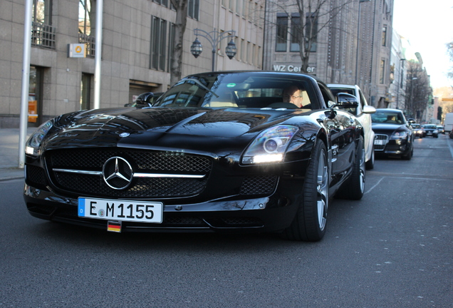 Mercedes-Benz SLS AMG Roadster