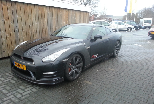 Nissan GT-R 2013