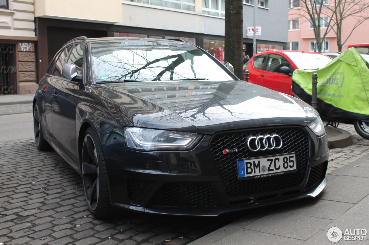 Audi RS4 Avant B8