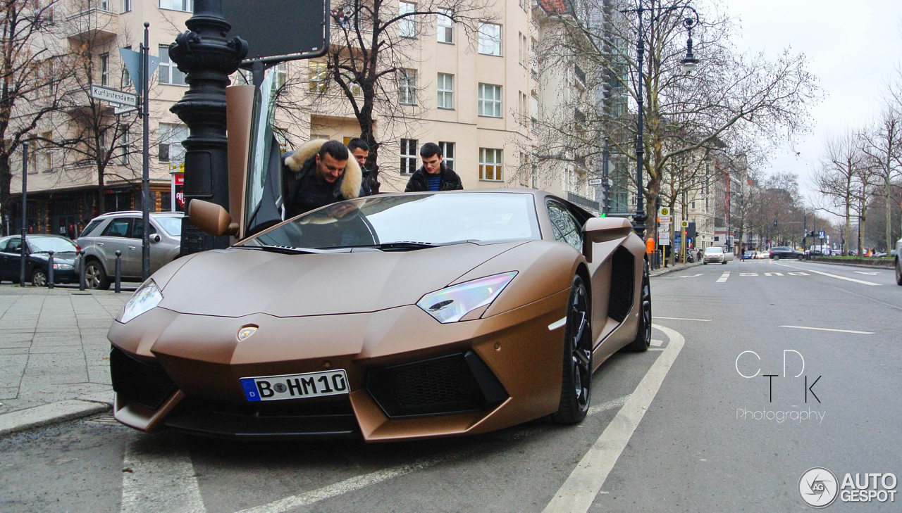 Lamborghini Aventador LP700-4