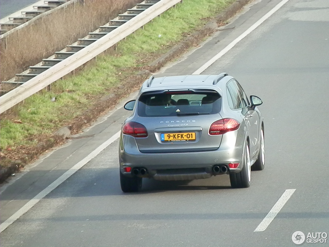 Porsche 958 Cayenne GTS