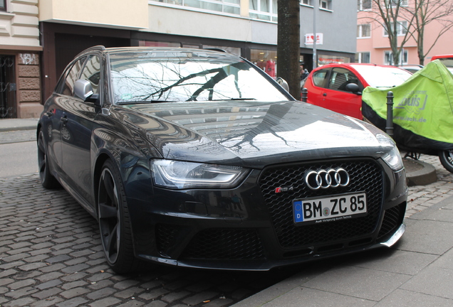 Audi RS4 Avant B8