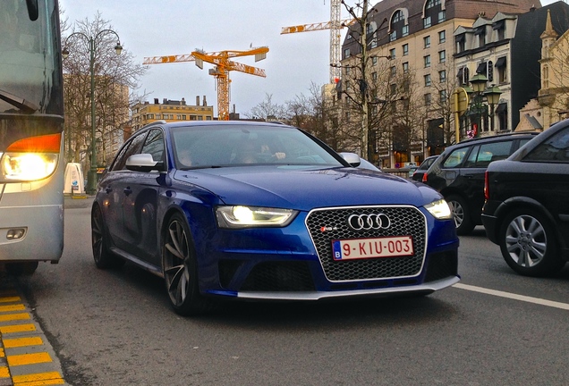 Audi RS4 Avant B8