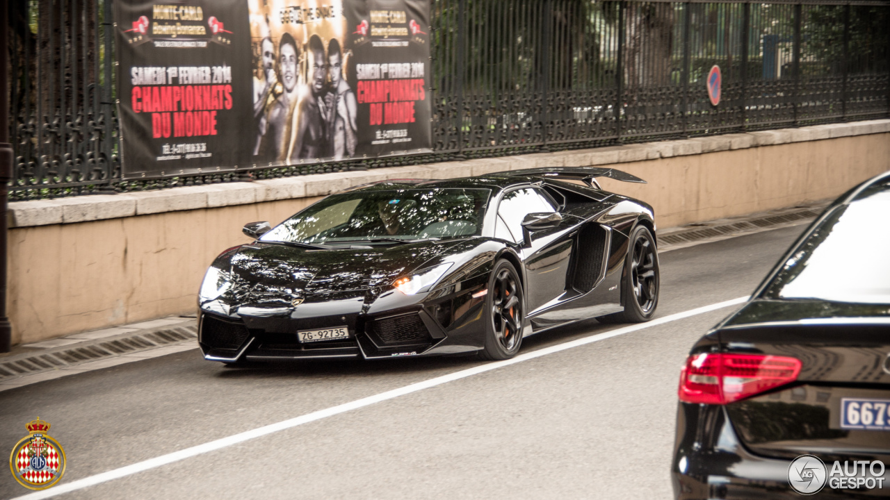 Lamborghini Aventador LP700-4 Roadster