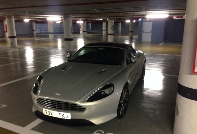 Aston Martin Virage Volante 2011