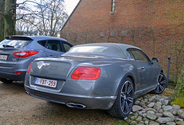 Bentley Continental GTC V8