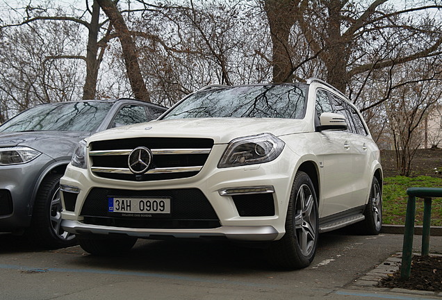 Mercedes-Benz GL 63 AMG X166