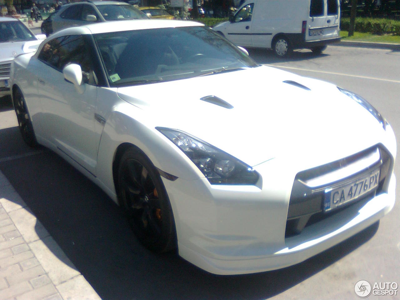 Nissan GT-R