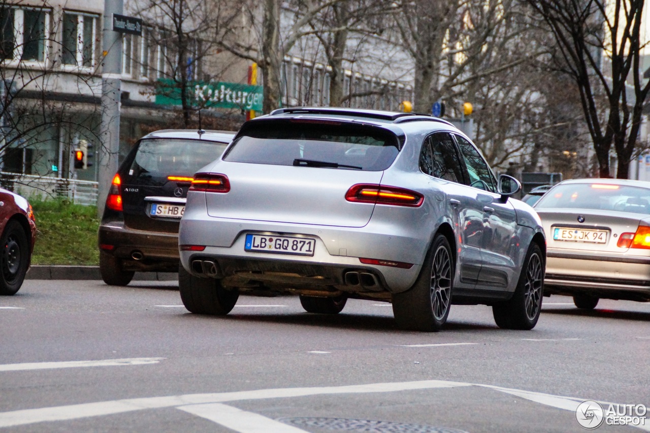 Porsche 95B Macan Turbo