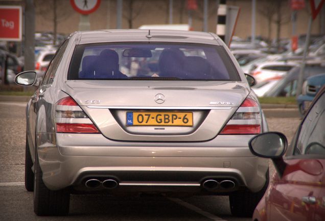 Mercedes-Benz S 63 AMG W221