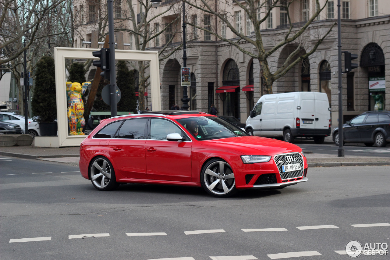 Audi RS4 Avant B8