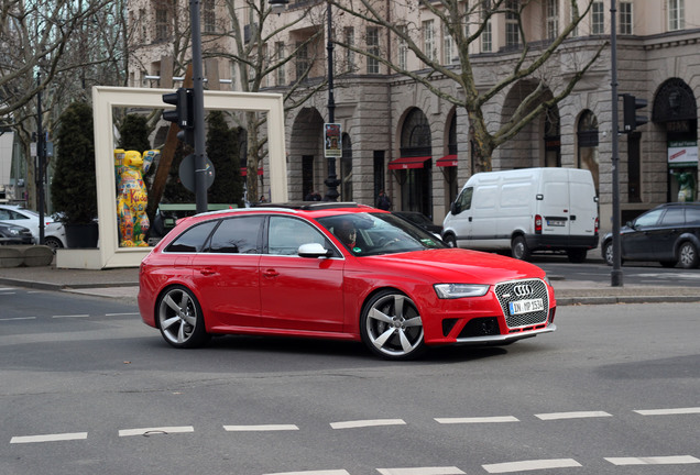 Audi RS4 Avant B8