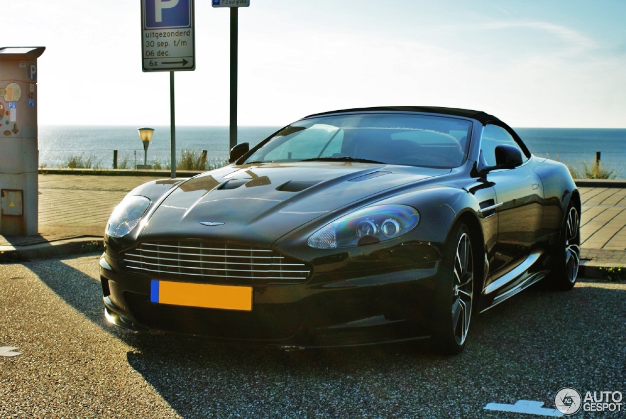 Aston Martin DBS Volante