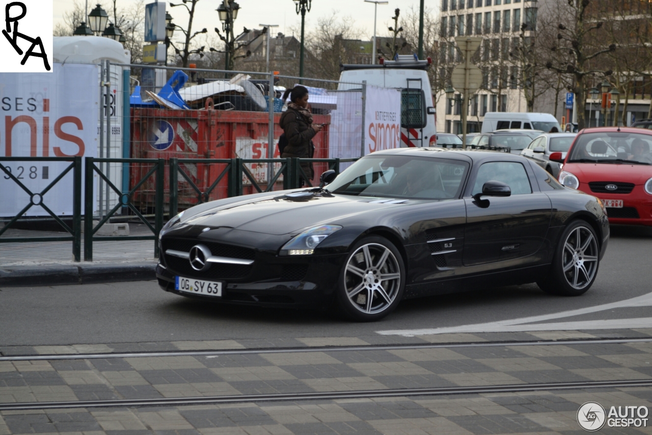 Mercedes-Benz SLS AMG