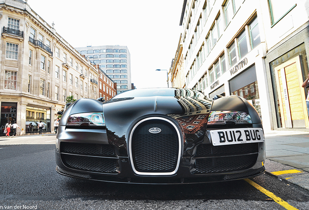 Bugatti Veyron 16.4 Super Sport Sang Noir