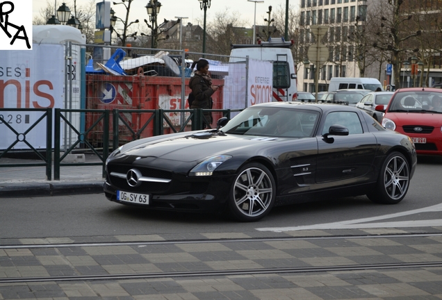 Mercedes-Benz SLS AMG