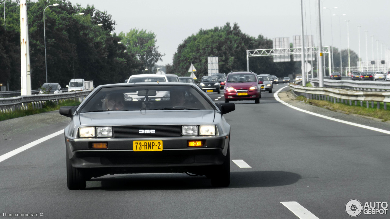 DeLorean DMC-12