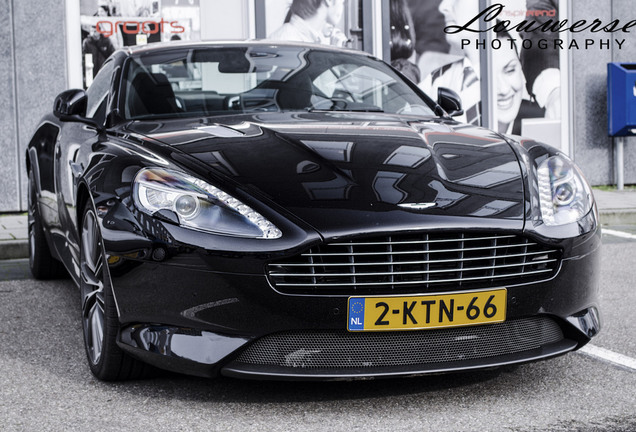 Aston Martin DB9 2013