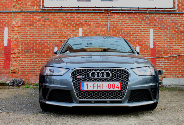 Audi RS4 Avant B8