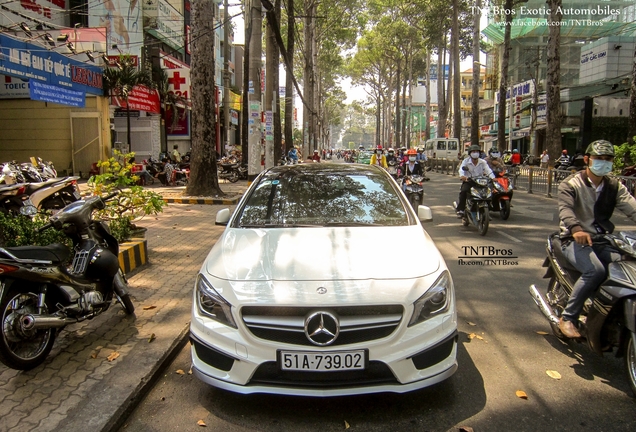 Mercedes-Benz CLA 45 AMG C117