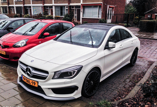 Mercedes-Benz CLA 45 AMG C117