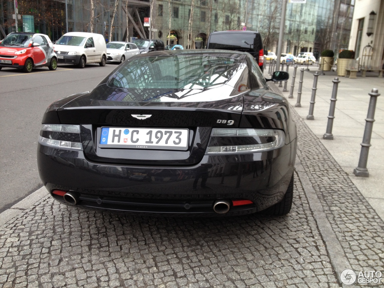 Aston Martin DB9