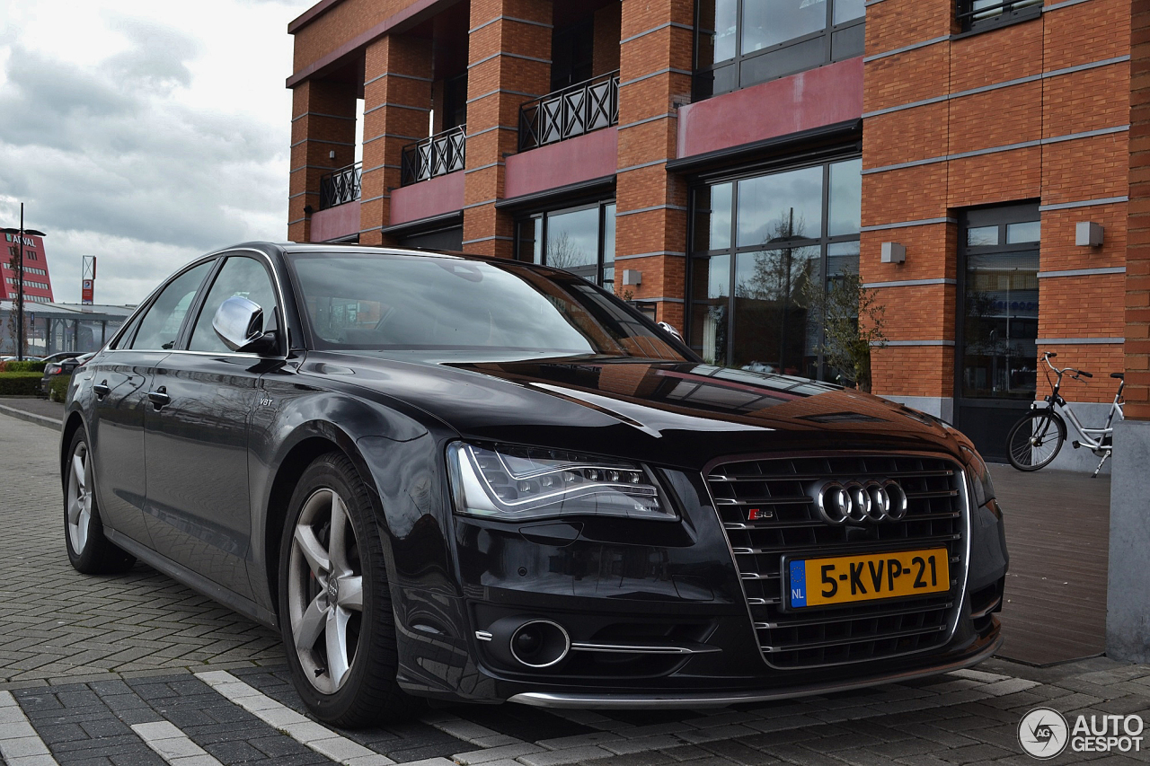 Audi S8 D4