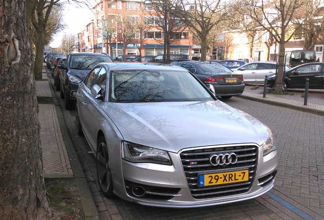 Audi S8 D4