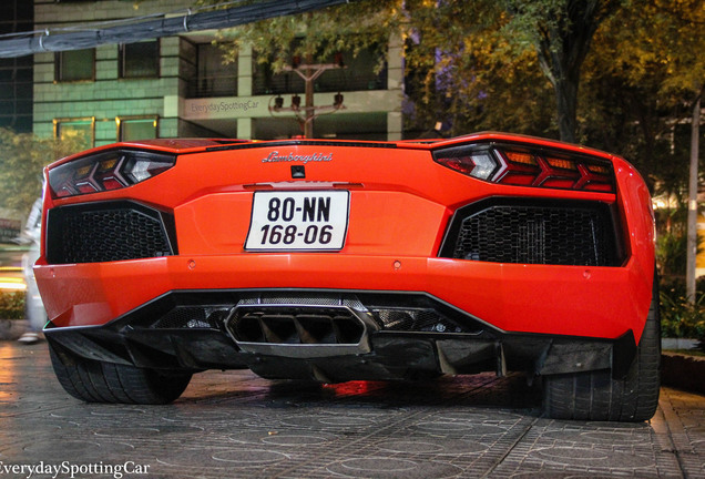 Lamborghini Aventador LP700-4