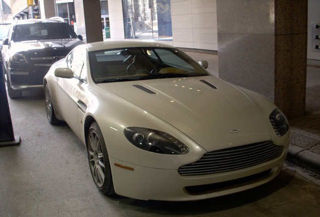 Aston Martin V8 Vantage