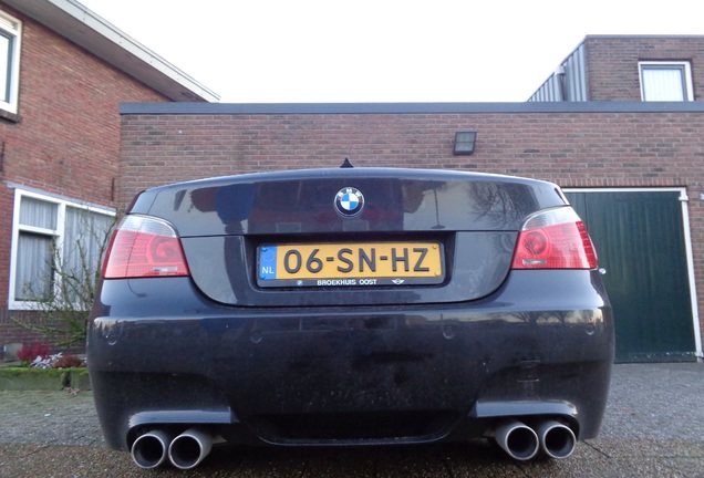 BMW M5 E60 2005