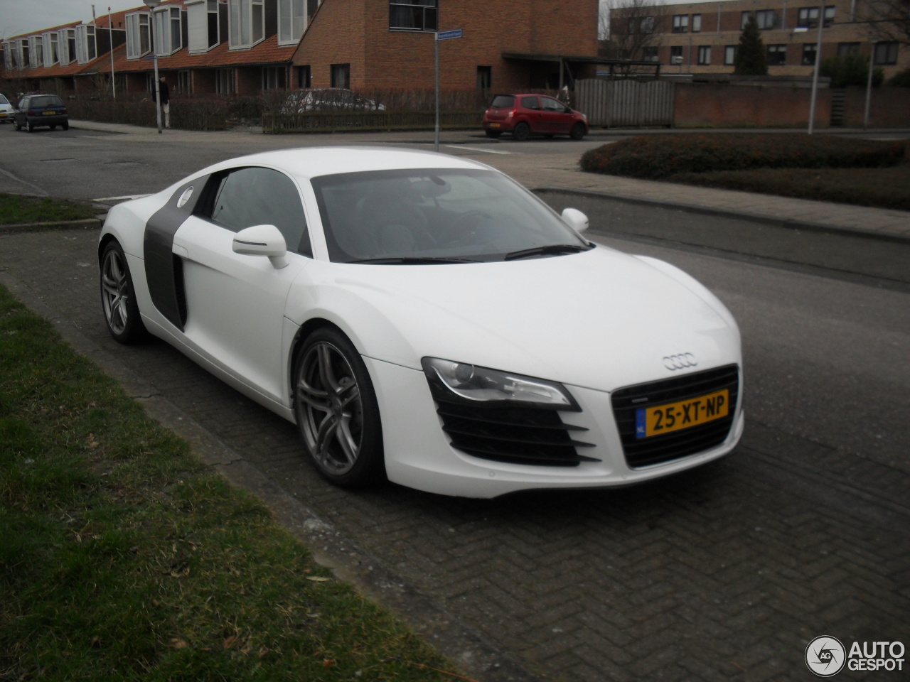 Audi R8