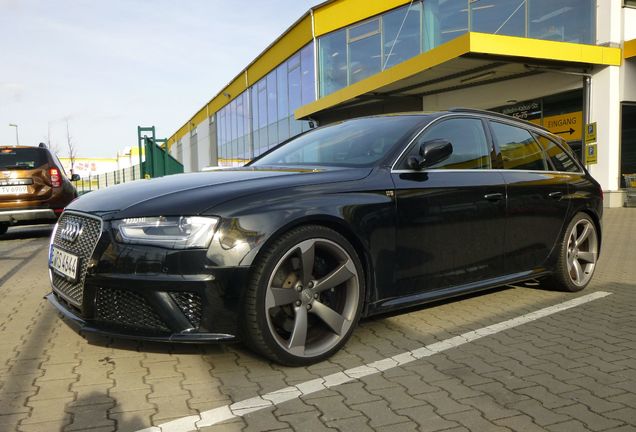 Audi RS4 Avant B8