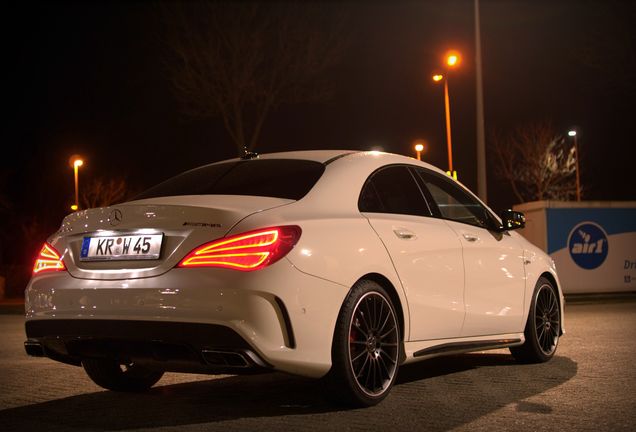 Mercedes-Benz CLA 45 AMG C117