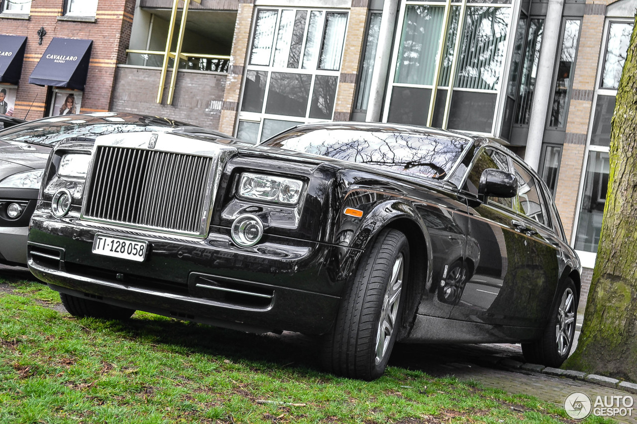 Rolls-Royce Phantom Spirit of Ecstasy Centenary Edition