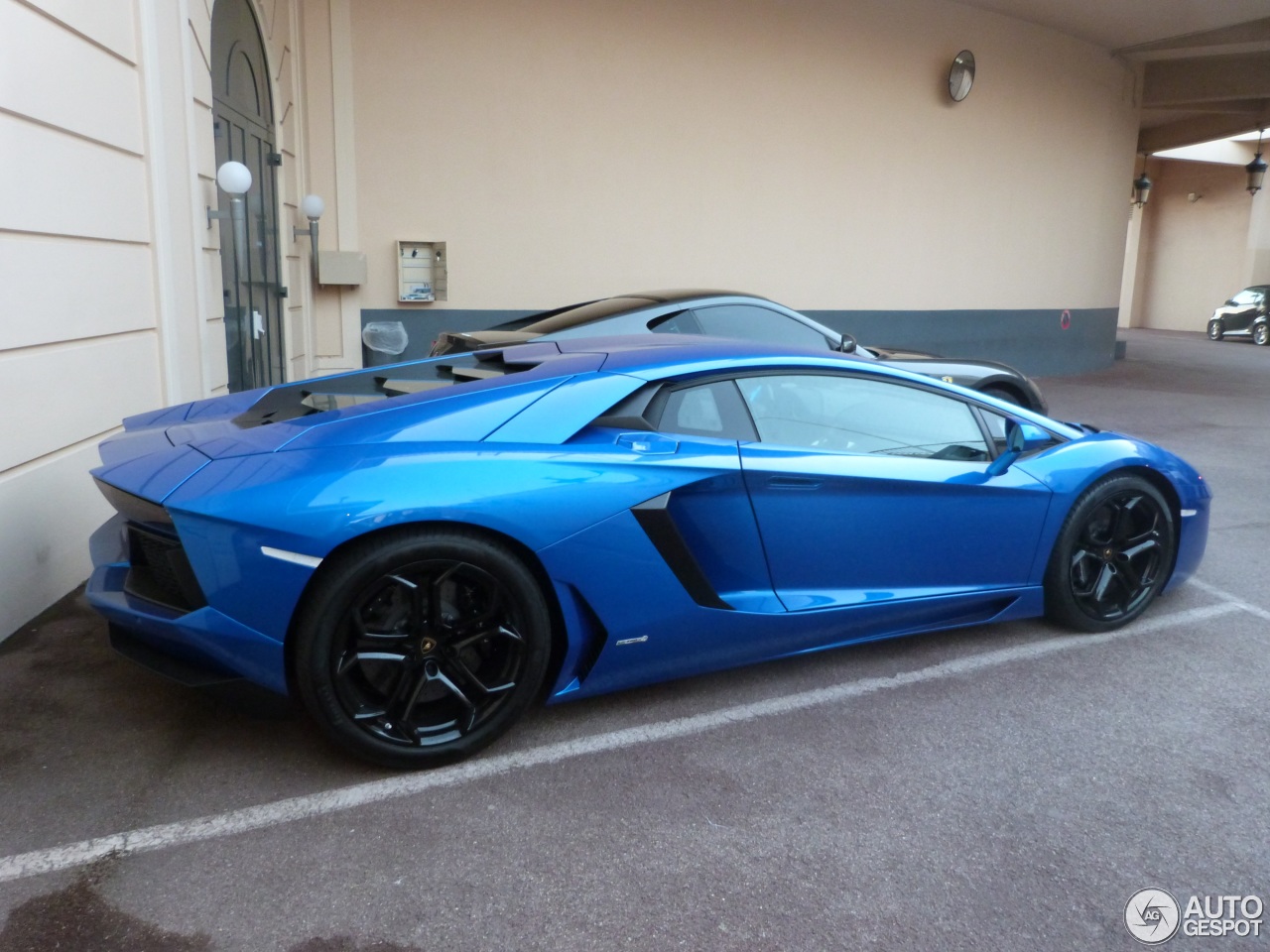 Lamborghini Aventador LP700-4