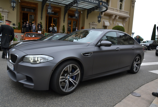 BMW M5 F10 2011