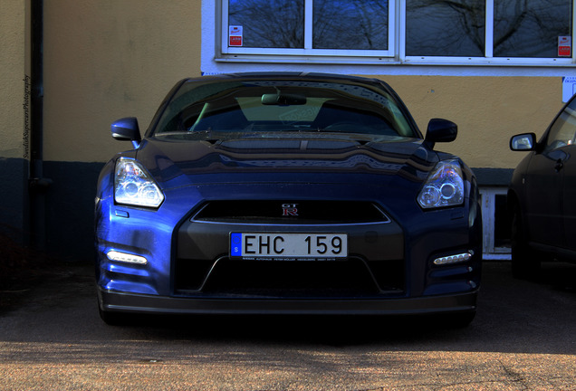 Nissan GT-R 2012