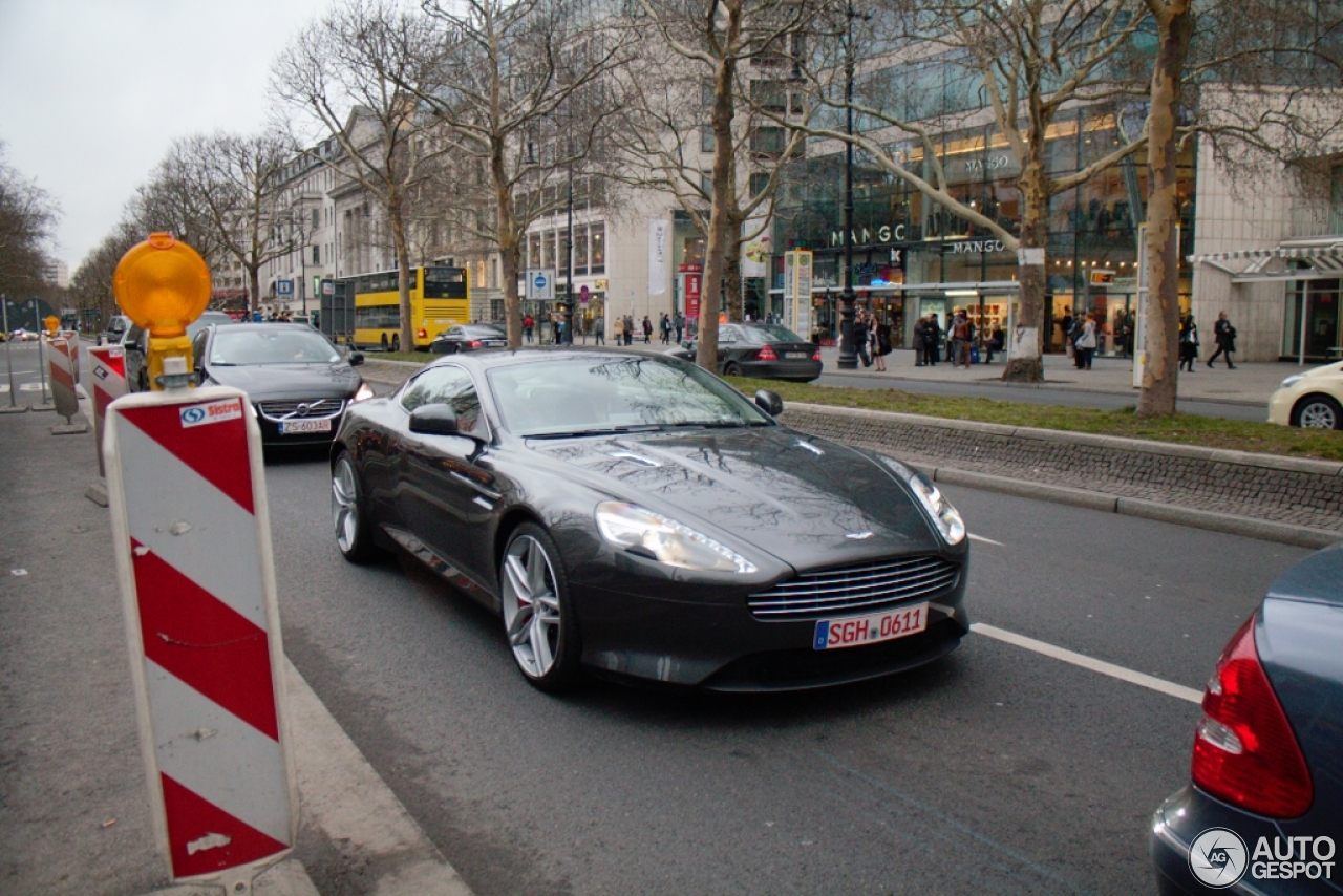 Aston Martin Virage 2011