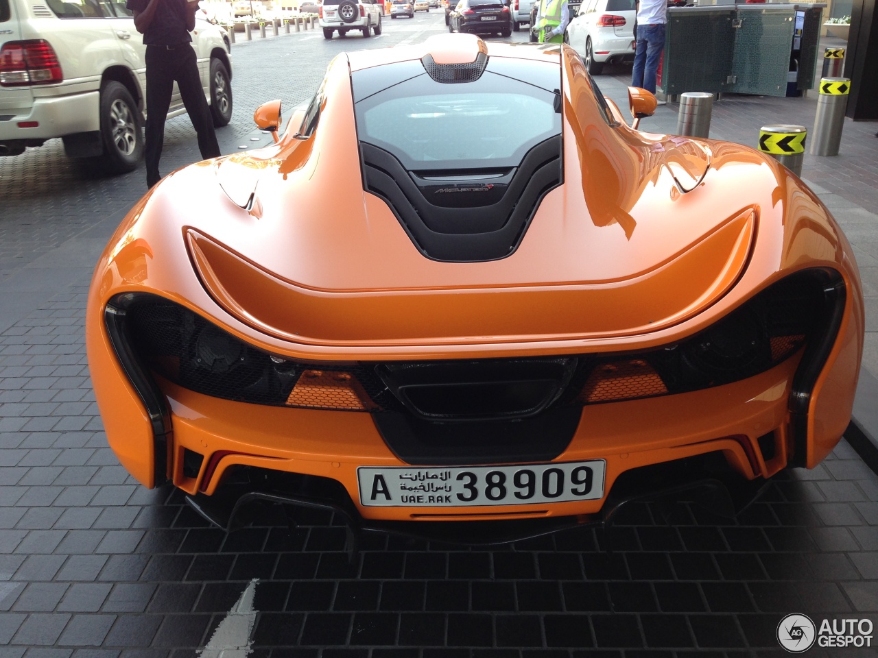 McLaren P1