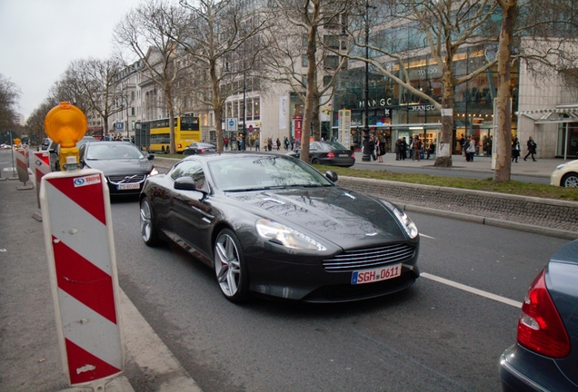 Aston Martin Virage 2011